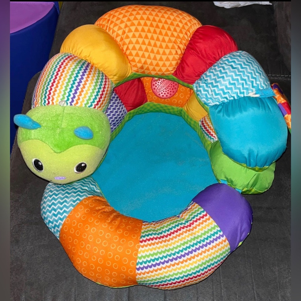 Infantino Prop A Pillar Tummy Time